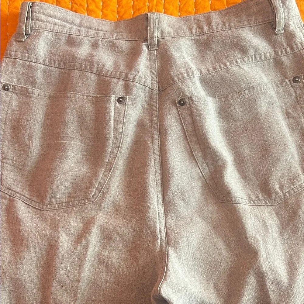 GAP Cream Fabric with Navy Logo Patch